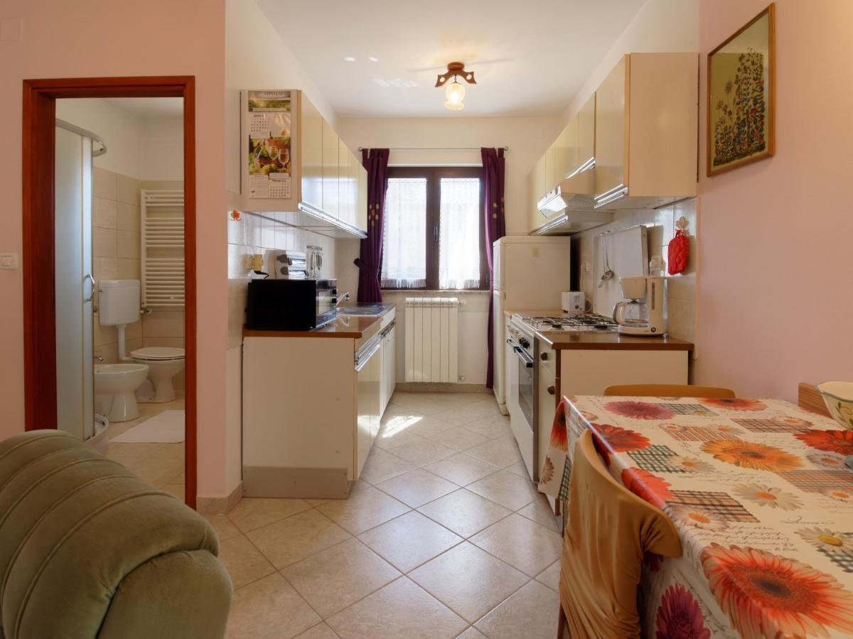 Apartment Laganis Plovanija Exterior foto